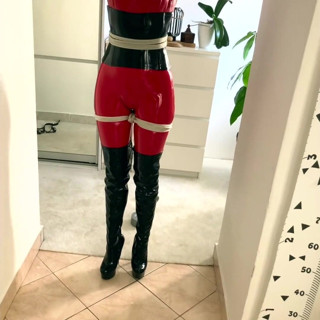 Eve Rest: RED LATEX high heels BONDAGE