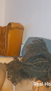 Muschi weit offen gespreizt, ehemann leckt meine muschi, zunge fickt mich