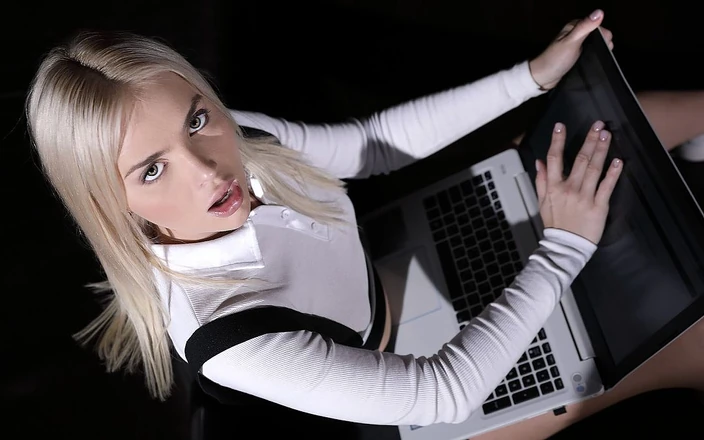 Dark Room VR: What Is Your Excuse?