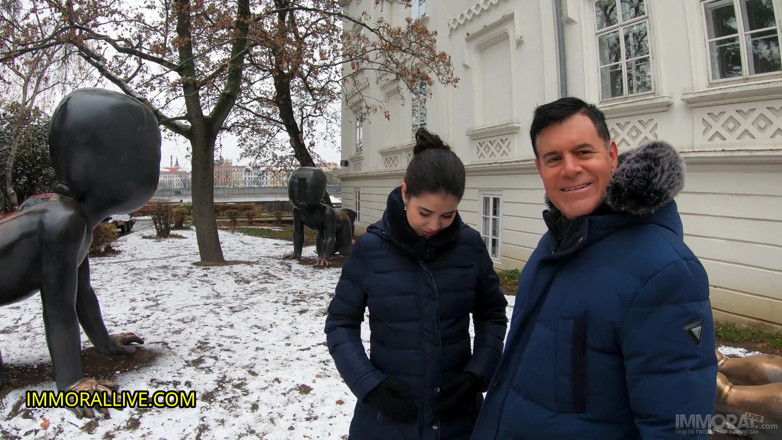 Immoral Family: Pregnant stepdaughter takes out her competition on Christmas! Jennifer Mendez...