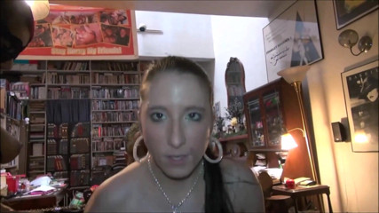 Dirty Dating Live: White lez-black MILF stop old BBC guy's cum