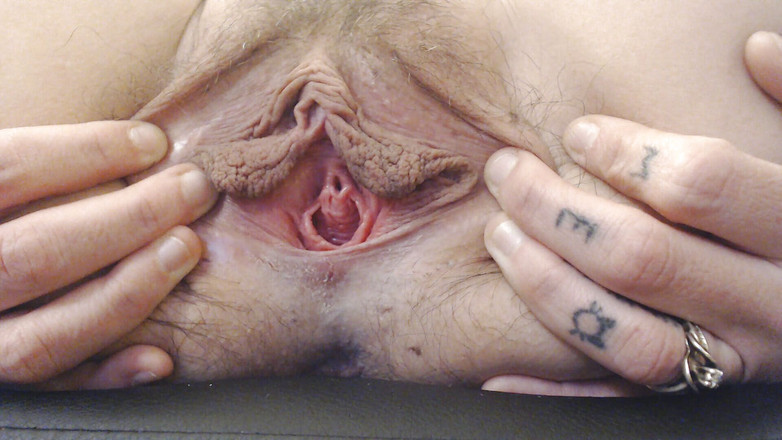 Abby Anna: 벌리고 보지 입술 퍼뜨리기