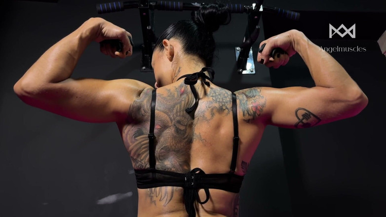 Angelmuscles: Watch My Muscles Grow Biceps Dominant &amp; Pull-up Training