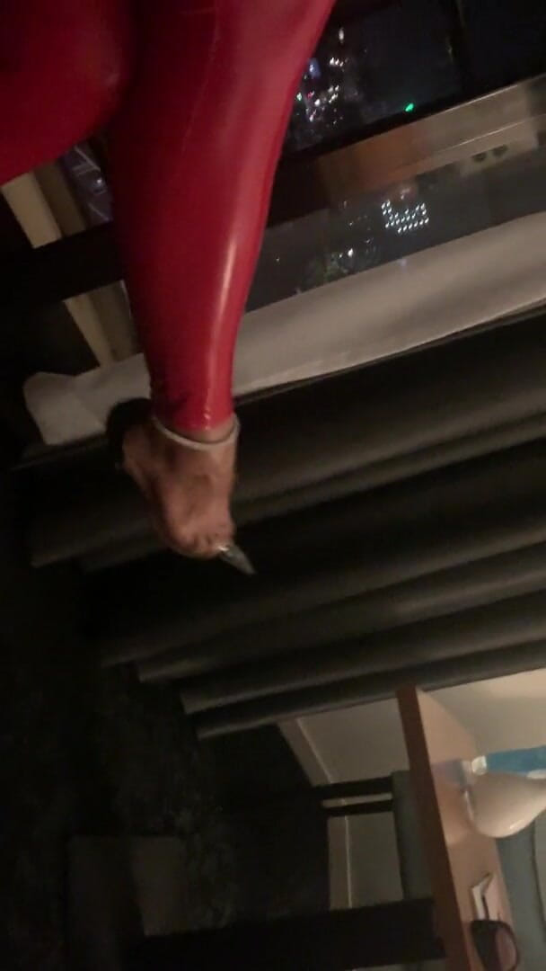Sandra Likes Nylons: Incontro in hotel privato Lasziv