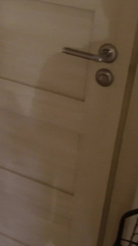 Anahtarlarımı kaybetmeseydim komşumun sırrını öğrenemezdim.