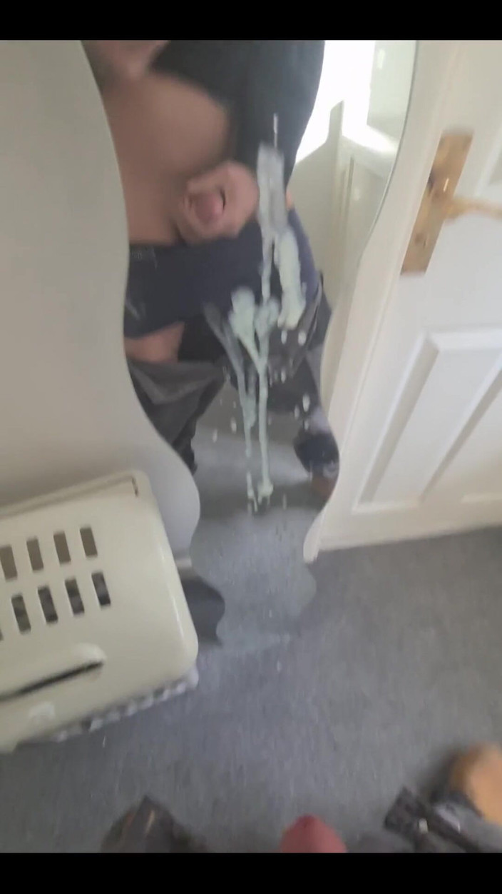 Englishtom20vip: Cum on Mirror