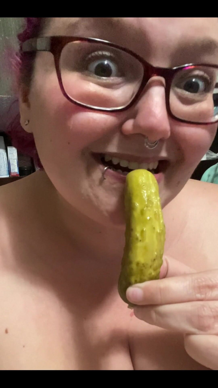 Sara Star: Laat me je a pickle kietelen