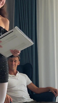 Sexo anal con una secretaria en pantimedias blancas - Anal