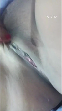 Desi Rajasthani Bhabhi vuole farsi scopare da solo a casa