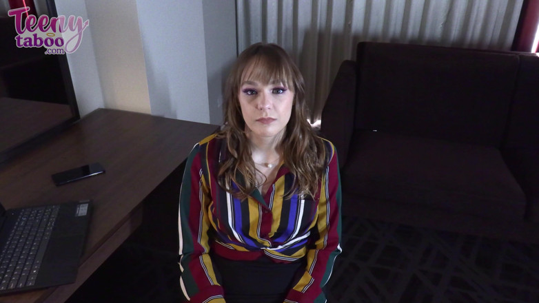 Teenytaboo: Rebecca Vangaurd wywiad z asystentką kremówka