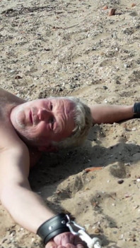 Vast Op Het Strand