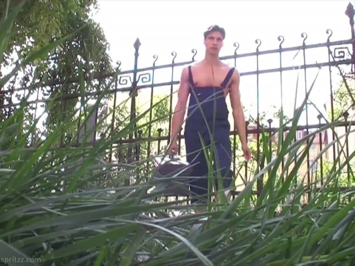 Spritzz: Nick's Throbbing Bulge
