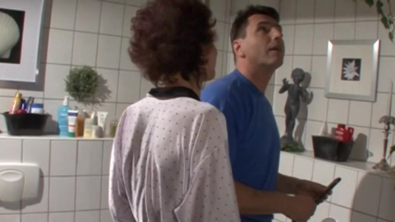 Purzel Official: 여자가 작업자와 함께 시도한다