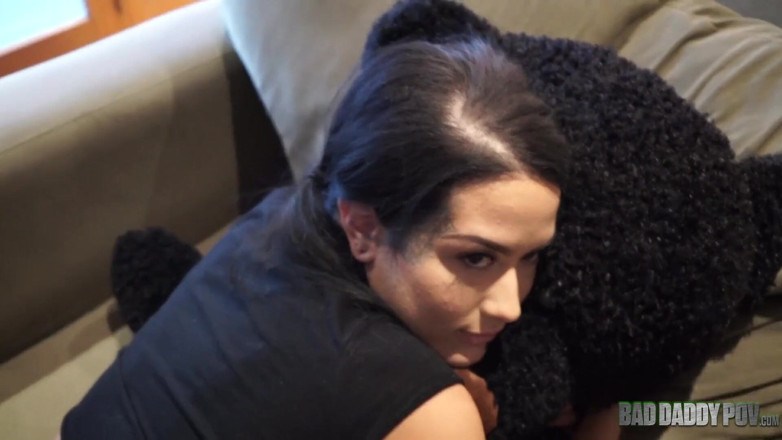 BadStepFamilyPov: Katrina Jade 1, můj nevlastní otec rád šuká moji kundičku, ústa a moje...