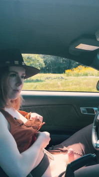 Cowgirl cocklady kommt mit auto