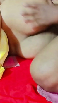 Video lãng mạn mới của vợ chồng Bengali lan truyền