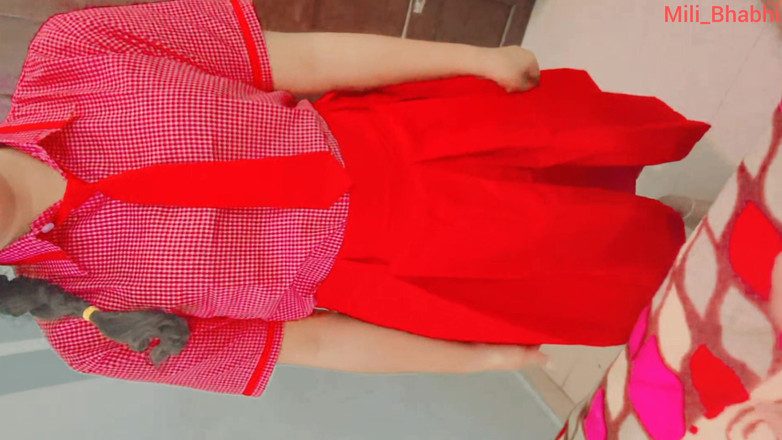 Mili bhabi: Fată studentă indiană desi cu pizdă strâmtă hindi audio sex,...