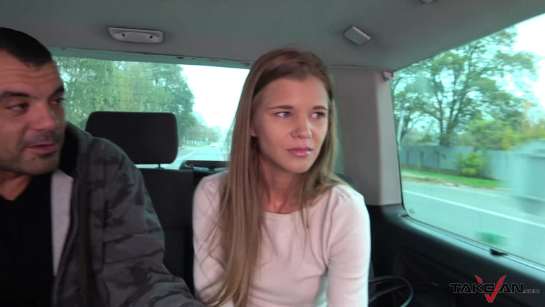 Take Van: Magere Huzzy is seksverslaafde, hoewel ze zich als een verlegen...