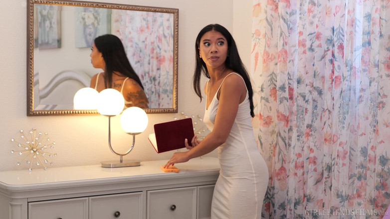 Girlfriends Films: Girlfriendsfilms Secret Lesbian Diaries #14 - Scene 4