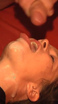 Horny Babe Cumbitch Fucked Hard in Swinger P3