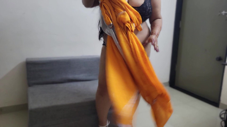 Hot Pavitra: Mi Ami? Iscriviti Alla Mia Fabhouse
