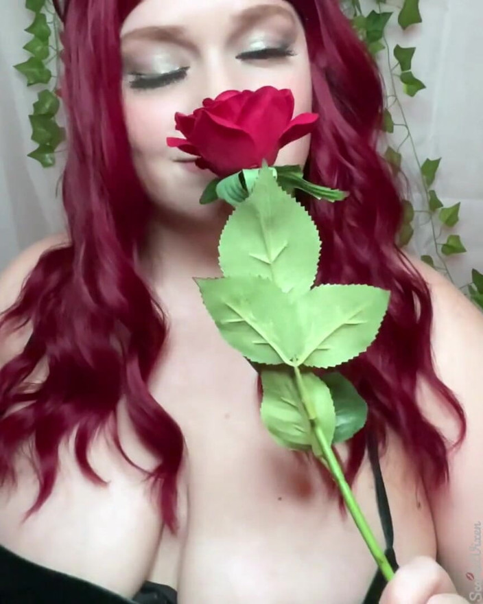 Scarlet Vixen: Poison Ivy's Cum Slave
