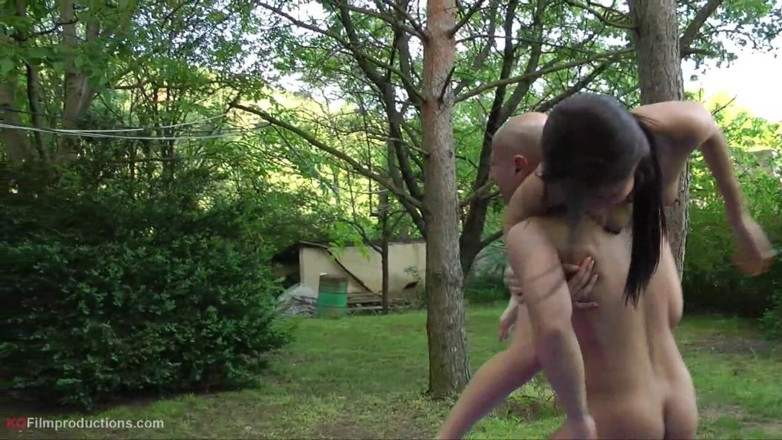 European Erotic Mixed Wrestling Club: Samiaduarte-Miki zápas venku