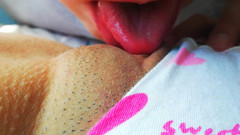 Squirt_orgasm_69: 義理の妹がクンニでオーガズムに達するのを手伝いました