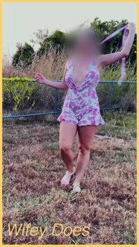 Wifey Loves to Be Naughty in Public