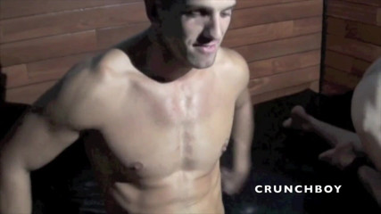 Sex humiliation with french lads: หนุ่มกล้ามชายแท้กับทวิงค์ในจ็อคสเตรป