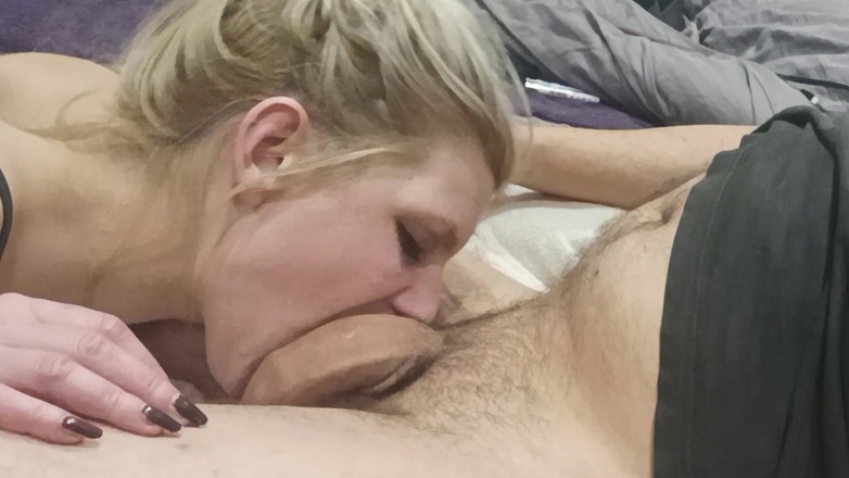 vuana: Homemade Extreme Throating for Submissive Blonde