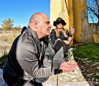 Mistressyammyboots: Acuédate Delante De Mí - Cada Paso Es Tu Lugar, Esclavo