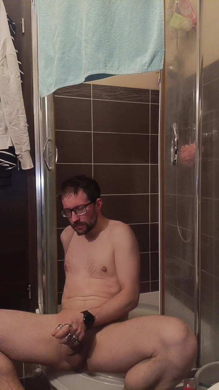 kickerscooter: Jerking off a Cock in the Shower
