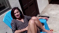 ATK Solo: Сладкая Maryjane Johnson курит сигарету и показывает свои маленькие сиськи