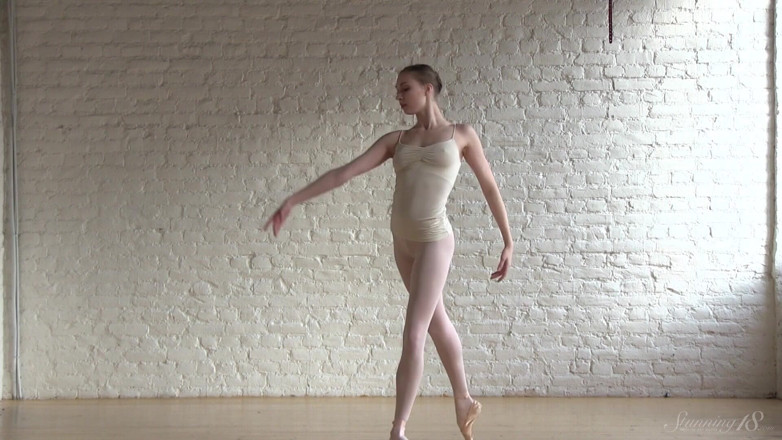 Stunning18: Giornate di lavoro di una ballerina