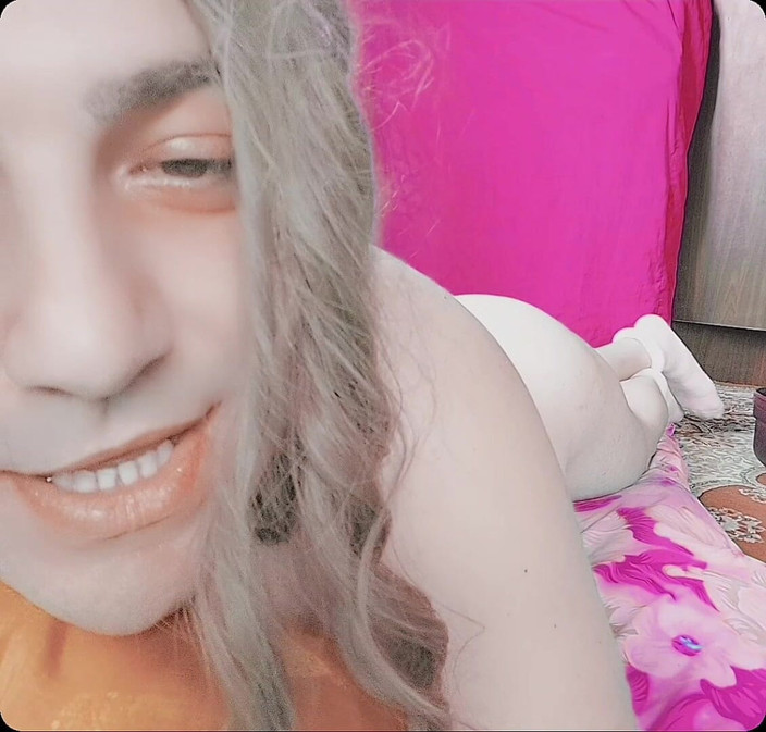 Kitty_Cross: +16 Ass Blonde Transgender Cute Teen Model Cheerleader College Girl...