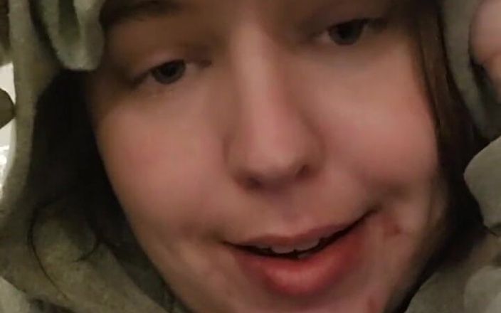 KinkyKatie: Nesnáším zrušení, ale princezna se cítí dnes večer úplně strašně