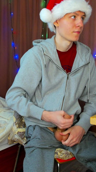 Enorm belastning bygger när Twink föreställer sig att vän suger