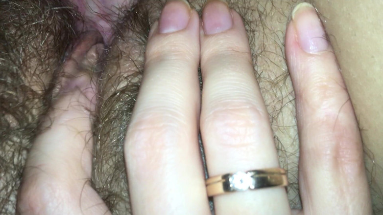 Risky Hairy Couple: Trans no solo en casa follando