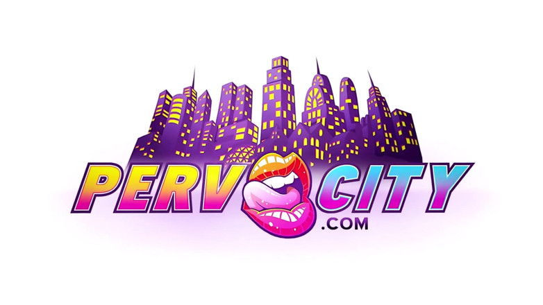 Perv City: Piernas largas Rocky Emerson follada anal, chorros y semen en...