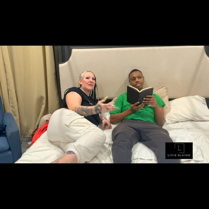 Livie Blainn: मुफ्त उपयोग Livie