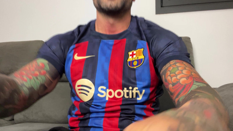 Juan Lucho Gay: Handsome Spaniard Jerks off in the Barça Shirt