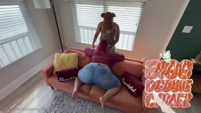 TeddyStrokez: Teddy'nin yeni komşusu