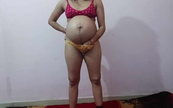 Peena: Indian Sexy Bhabi Nude