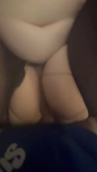 Une BBW mariée excitée avait besoin d’une bite