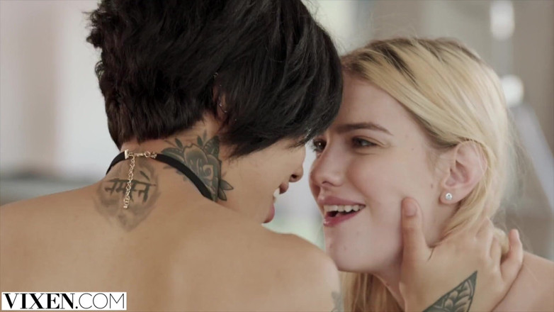 Vixen: VIXEN - Actress is seduced by Hollywood couple