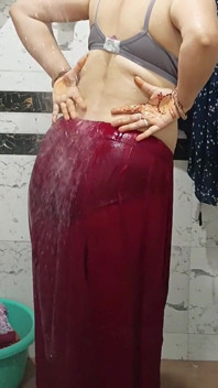 Priya Bhabi stor röv bad show