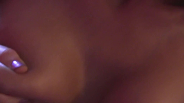 Princess Nikki's Dominated Orgasms Club: Lezdom dává pokyny amatérským lesbám, jak si navzájem svádějí kundičku