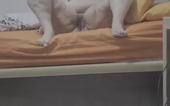 多毛熟女玩相机