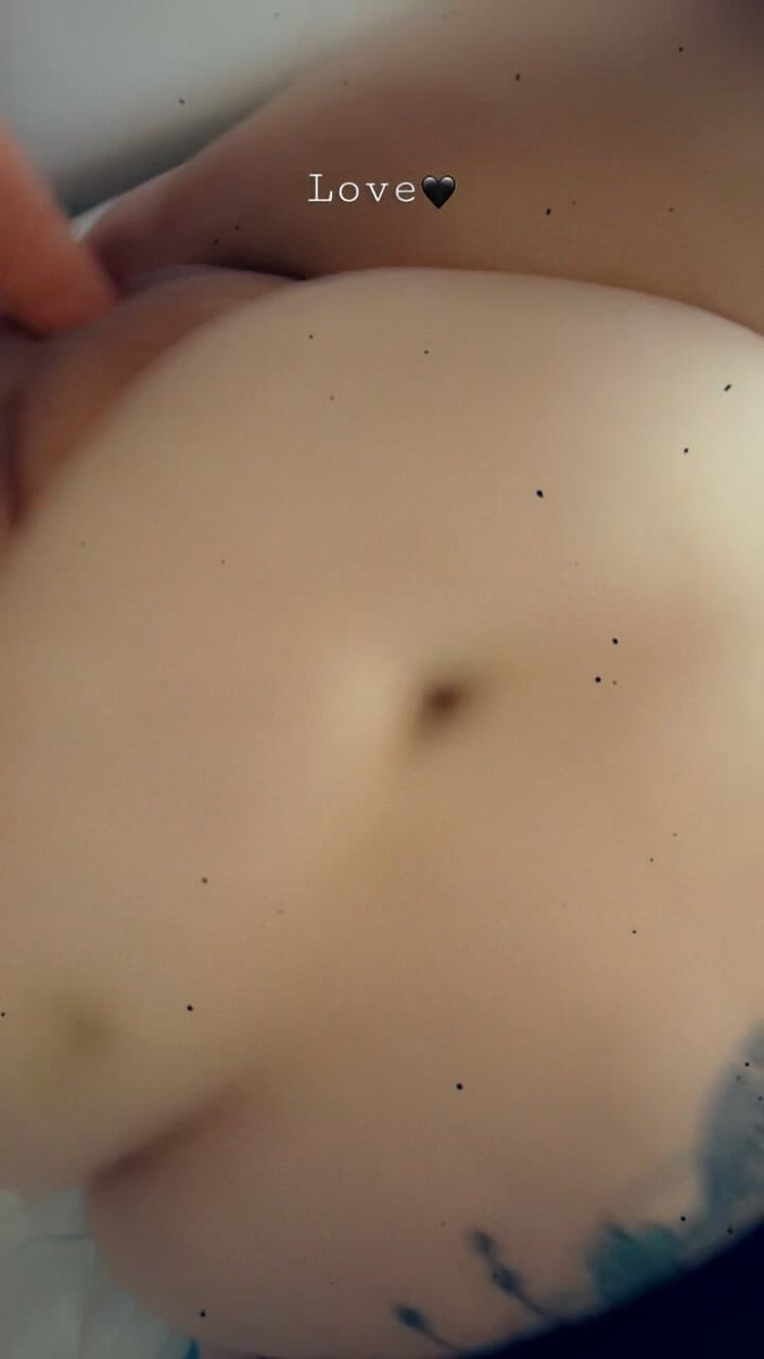 Zoella: Slunce, moře a 11 palcový robertek